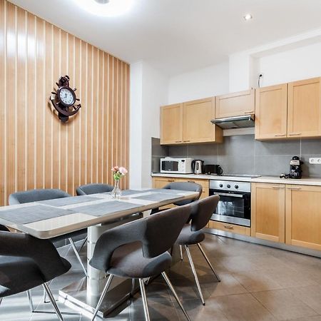 Bpr Timber Loft Home With Balcony Budapest Ngoại thất bức ảnh