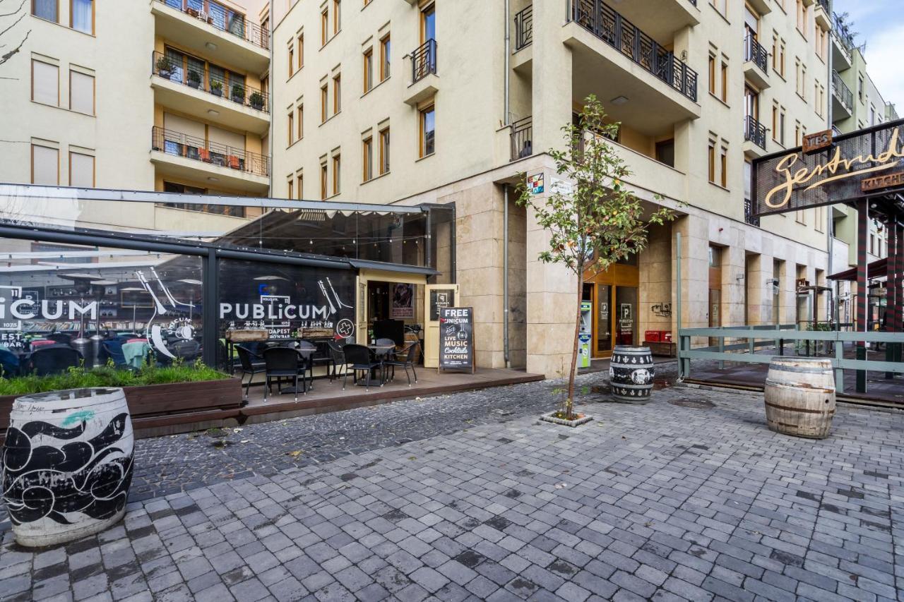 Bpr Timber Loft Home With Balcony Budapest Ngoại thất bức ảnh