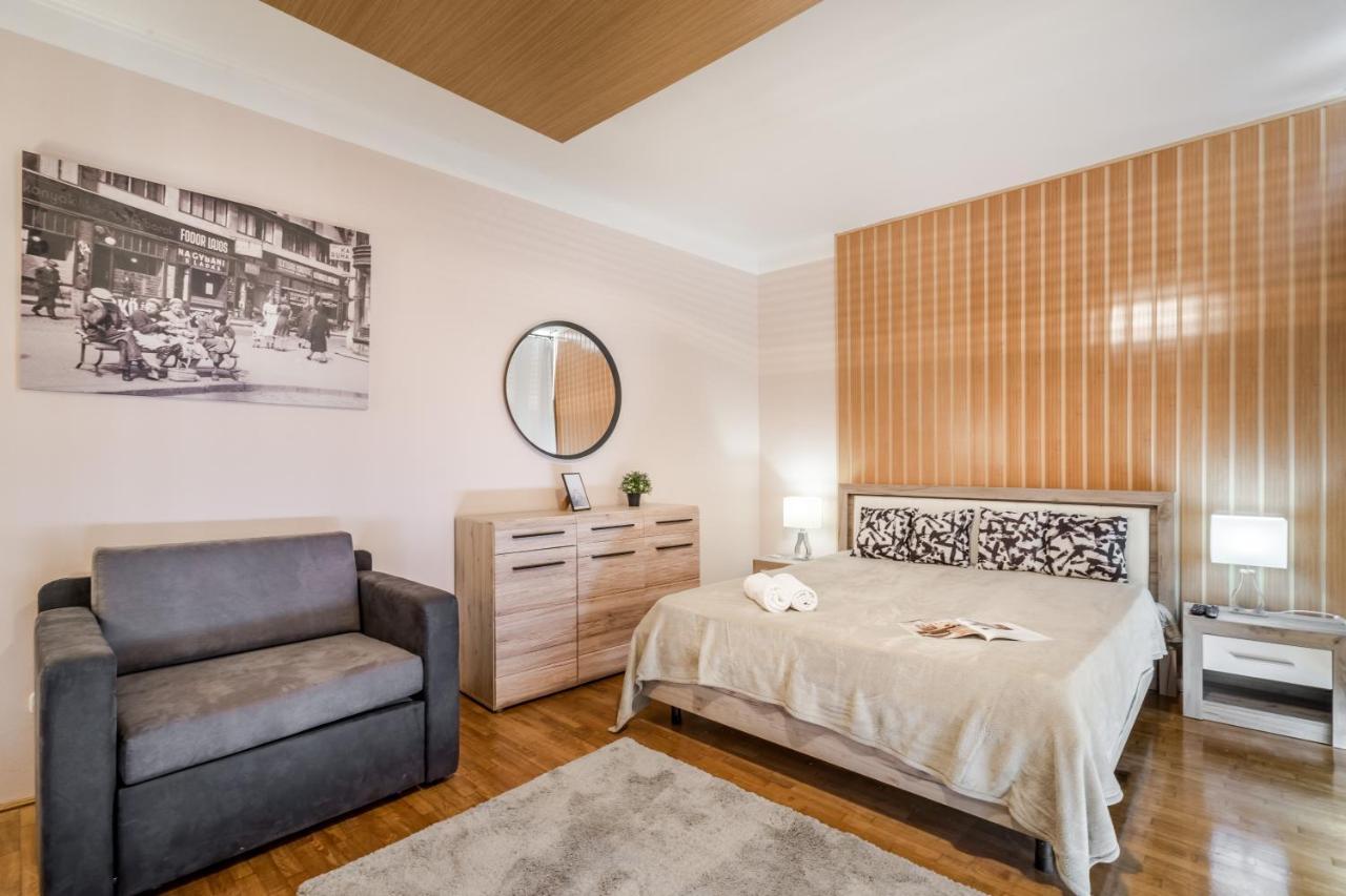 Bpr Timber Loft Home With Balcony Budapest Ngoại thất bức ảnh
