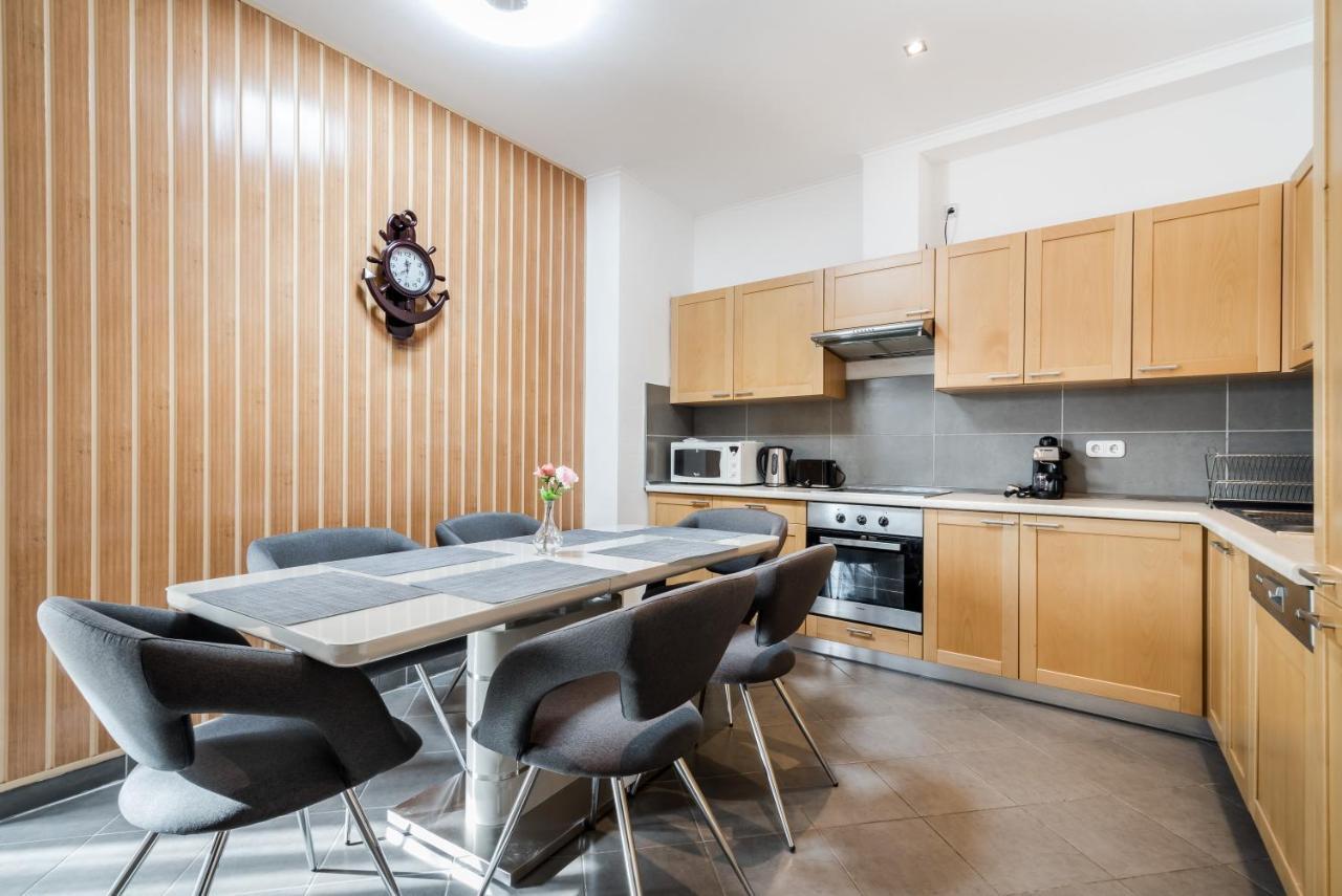 Bpr Timber Loft Home With Balcony Budapest Ngoại thất bức ảnh