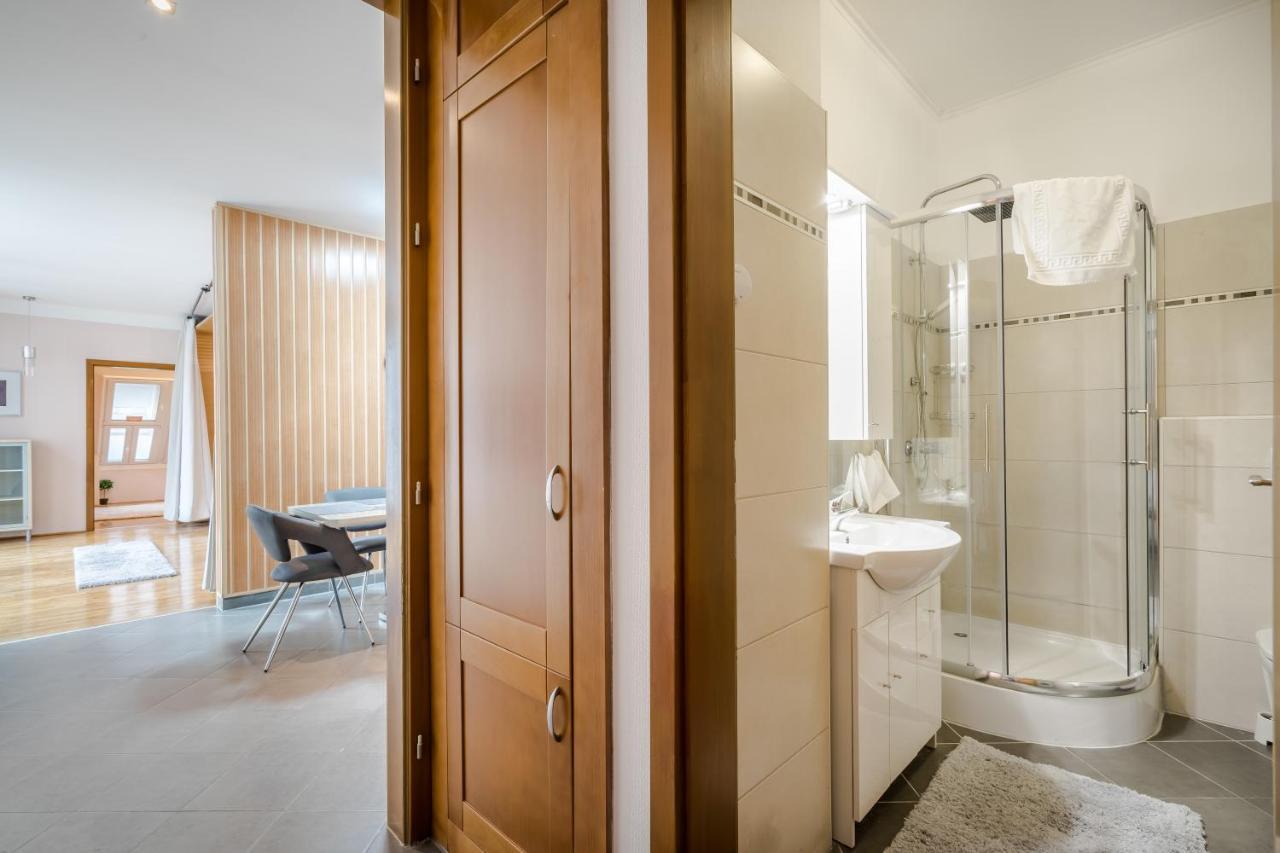 Bpr Timber Loft Home With Balcony Budapest Ngoại thất bức ảnh